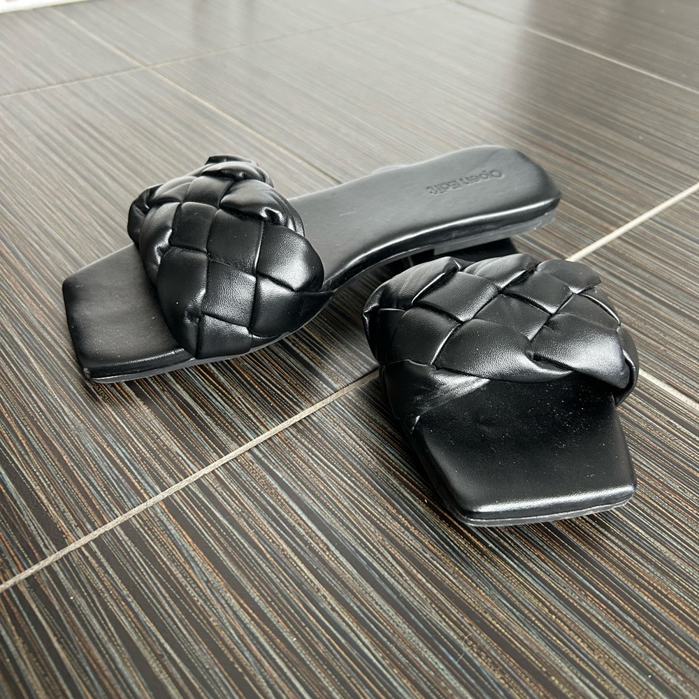 Black sandals